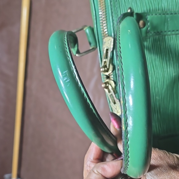 Louis vuitton epi duffle bag - Picture 5 of 12